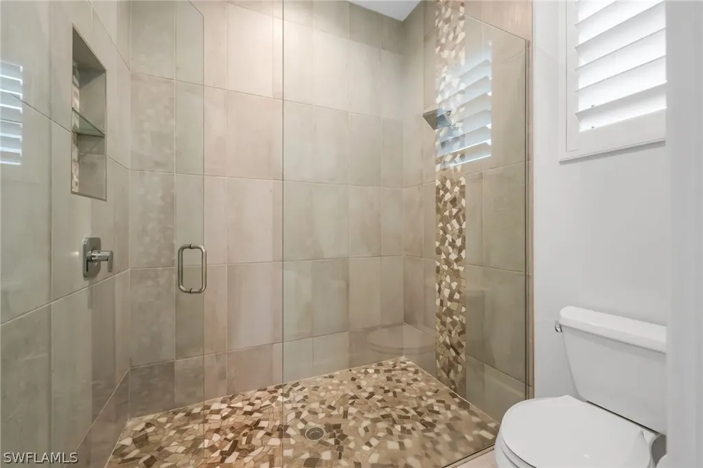 2464 Lake Avenue Naples FL 34112