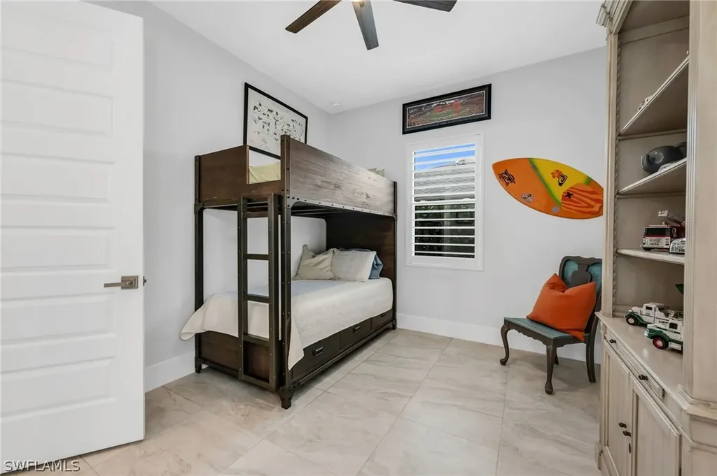 2464 Lake Avenue Naples FL 34112