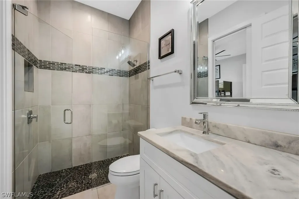 2464 Lake Avenue Naples FL 34112