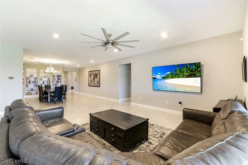 2331 Orchard Street Naples FL 34120