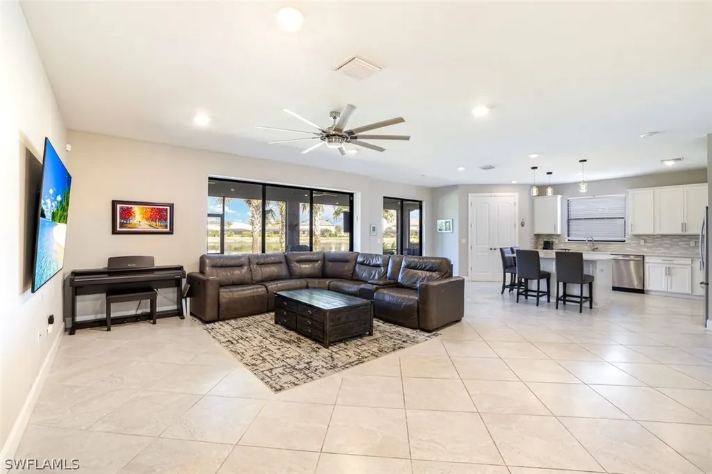 2331 Orchard Street Naples FL 34120