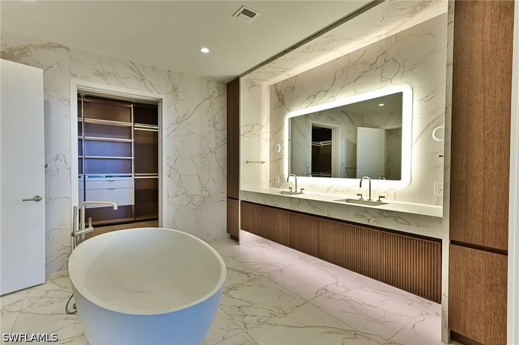 5000 Coconut Road #105 Bonita Springs FL 34134