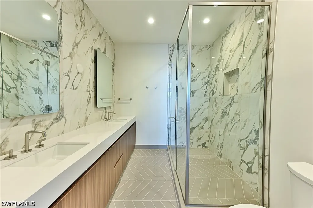 5000 Coconut Road #105 Bonita Springs FL 34134