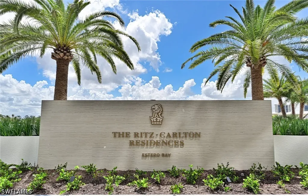 5000 Saltleaf Blvd #105 Boulevard Bonita Springs FL 34134