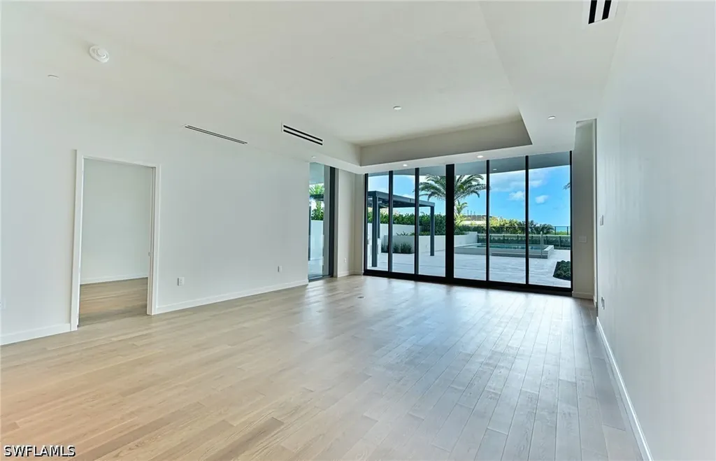 5000 Coconut Road #105 Bonita Springs FL 34134