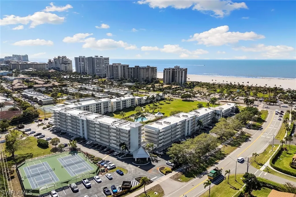 Marco Island FL, 129 S Collier Boulevard, Unit B-307
