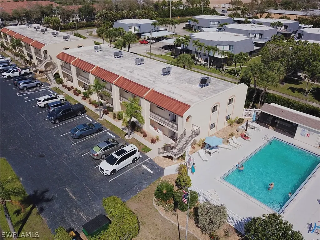 Fort Myers FL, 16380 Dublin Circle, Unit 204