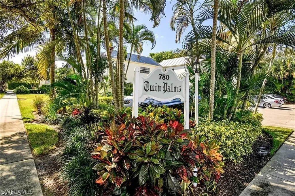 780 10th Avenue Naples FL 34102