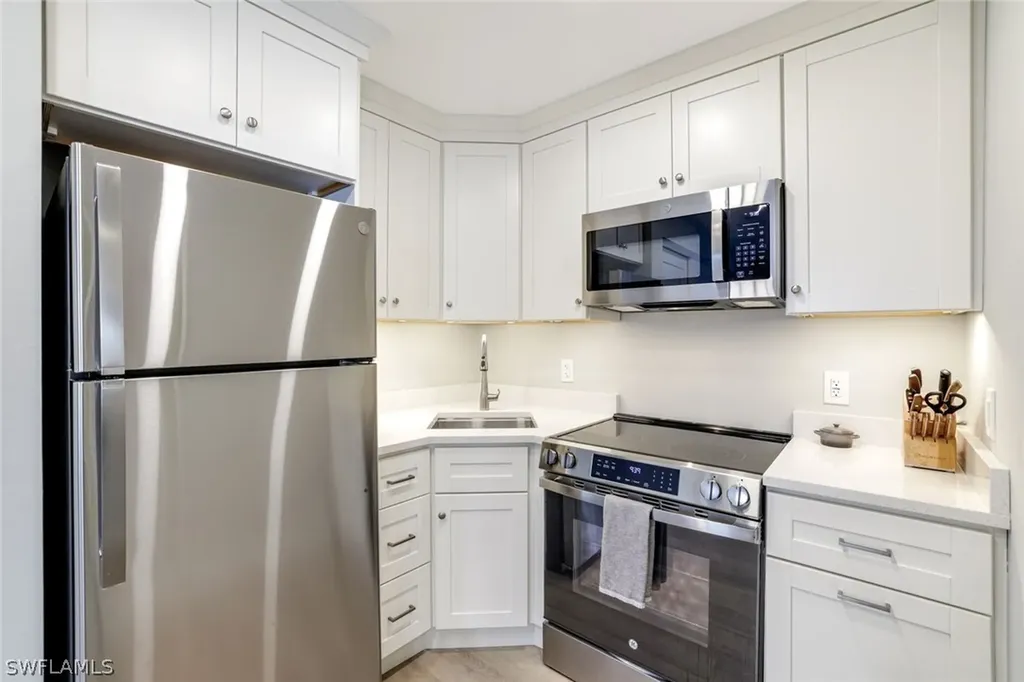 780 10th Avenue Naples FL 34102