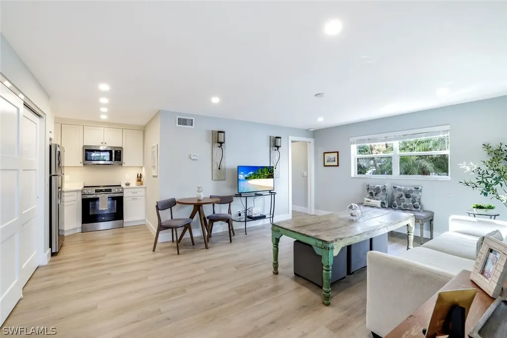 780 10th Avenue Naples FL 34102