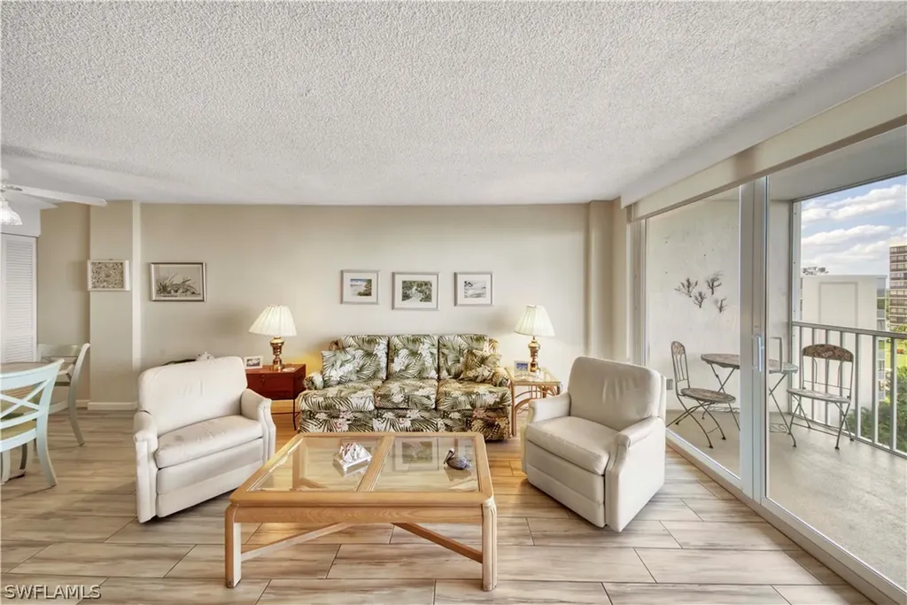 3 Bluebill Avenue Naples FL 34108