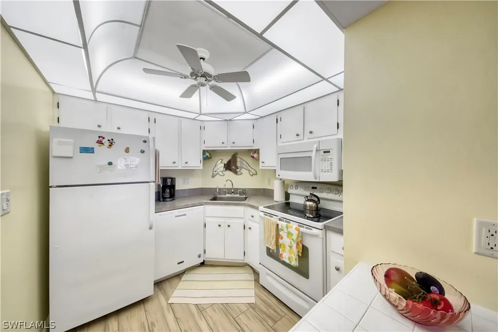 3 Bluebill Avenue Naples FL 34108