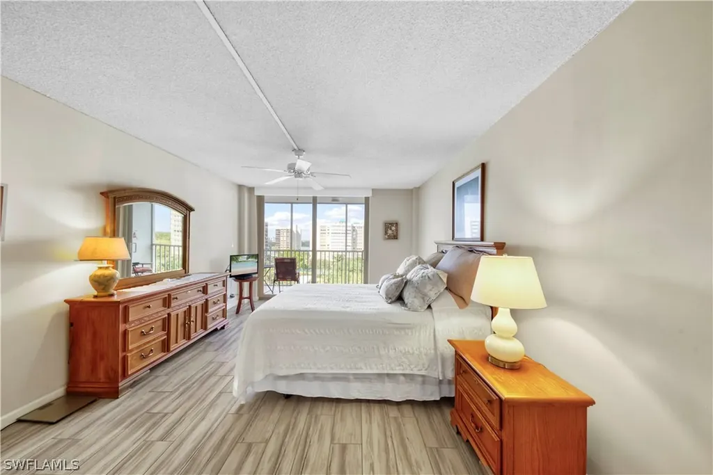 3 Bluebill Avenue Naples FL 34108