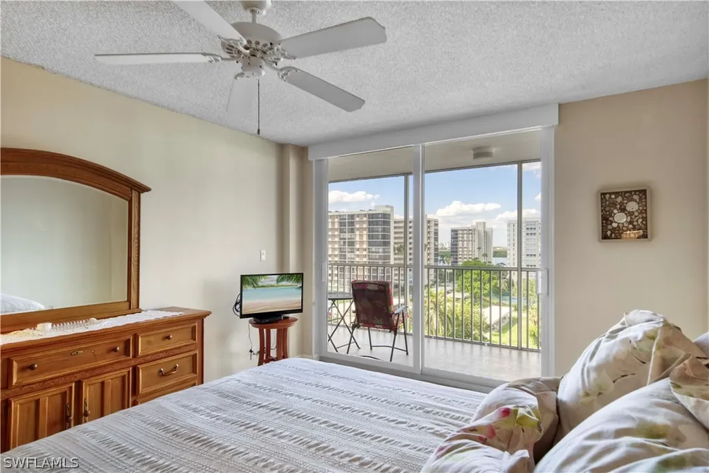 3 Bluebill Avenue Naples FL 34108