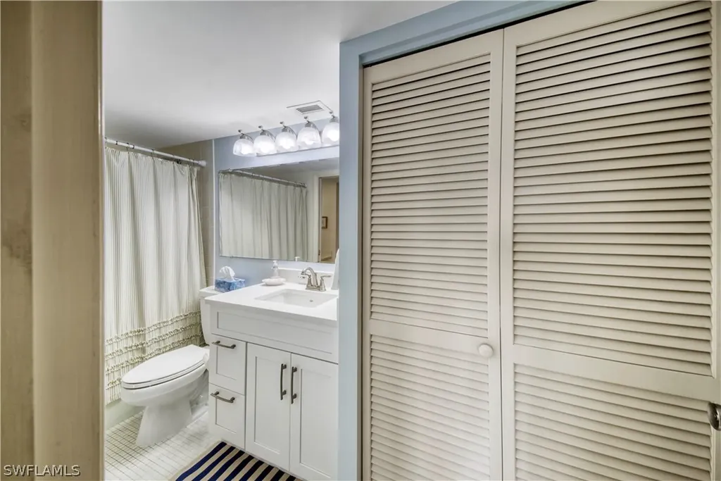 3 Bluebill Avenue Naples FL 34108