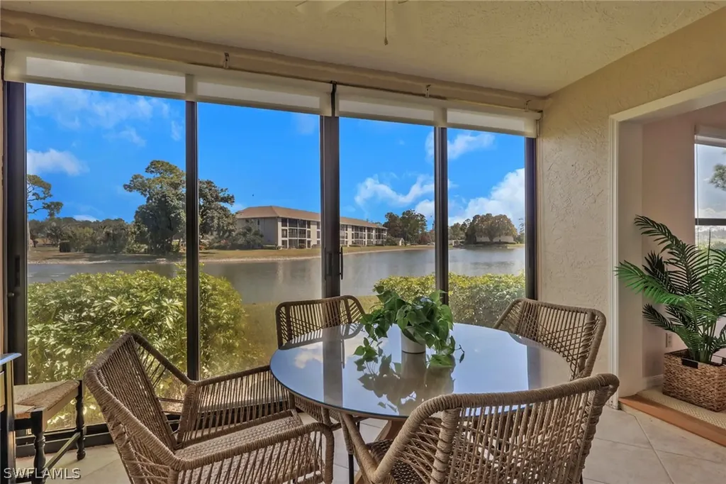 169 Fox Glen Drive Naples FL 34104