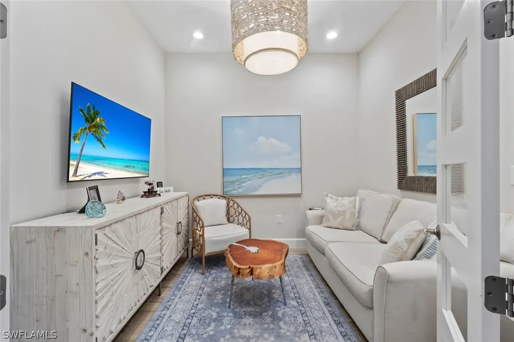 5634 Elbow Avenue Naples FL 34113