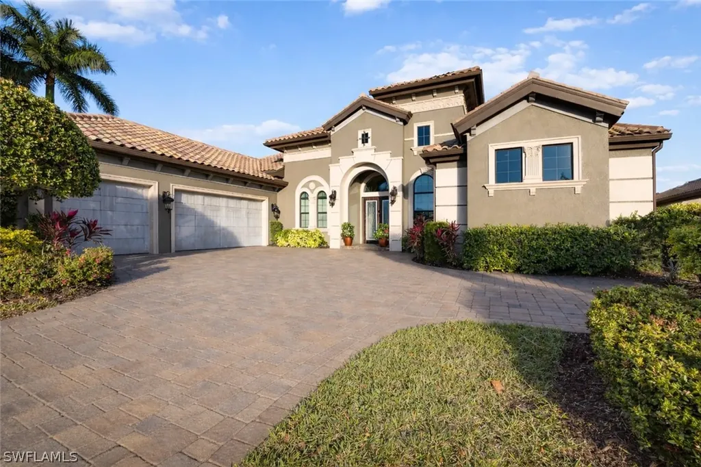 6530 Carema Lane Naples FL 34113