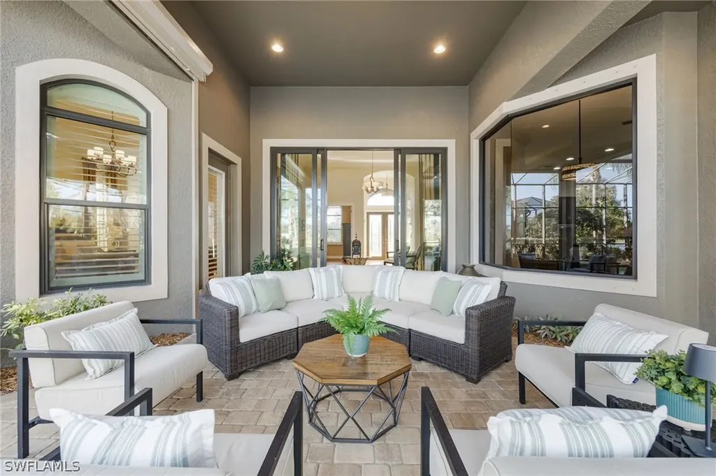 6530 Carema Lane Naples FL 34113