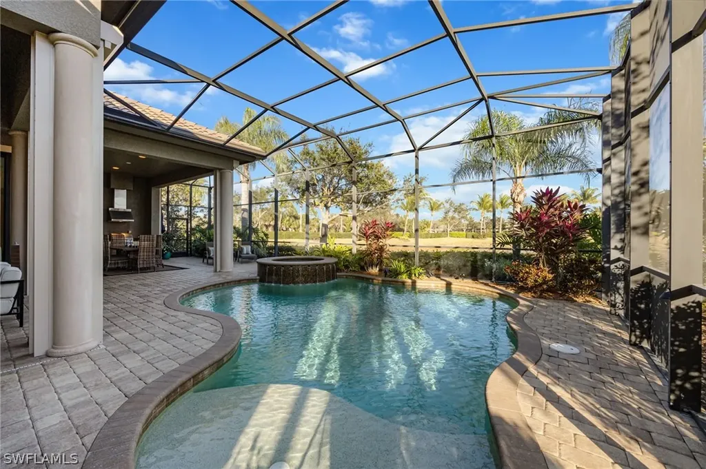 6530 Carema Lane Naples FL 34113