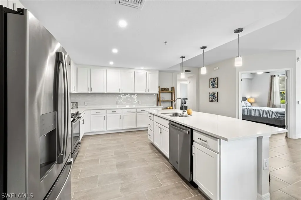 172 Indies Drive E Naples FL 34114