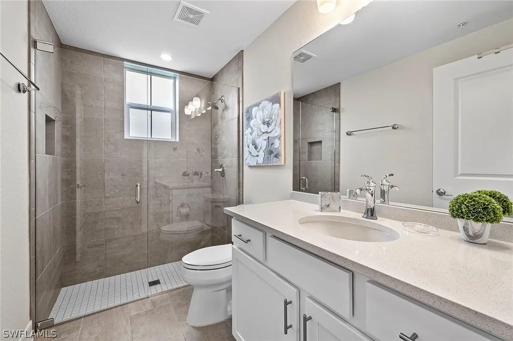 172 Indies Drive E Naples FL 34114