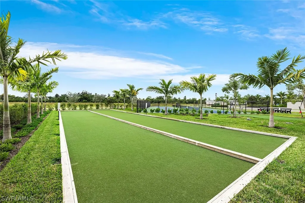 172 Indies Drive E Naples FL 34114