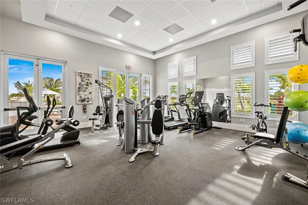 172 Indies Drive E Naples FL 34114