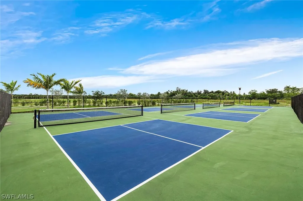 172 Indies Drive E Naples FL 34114