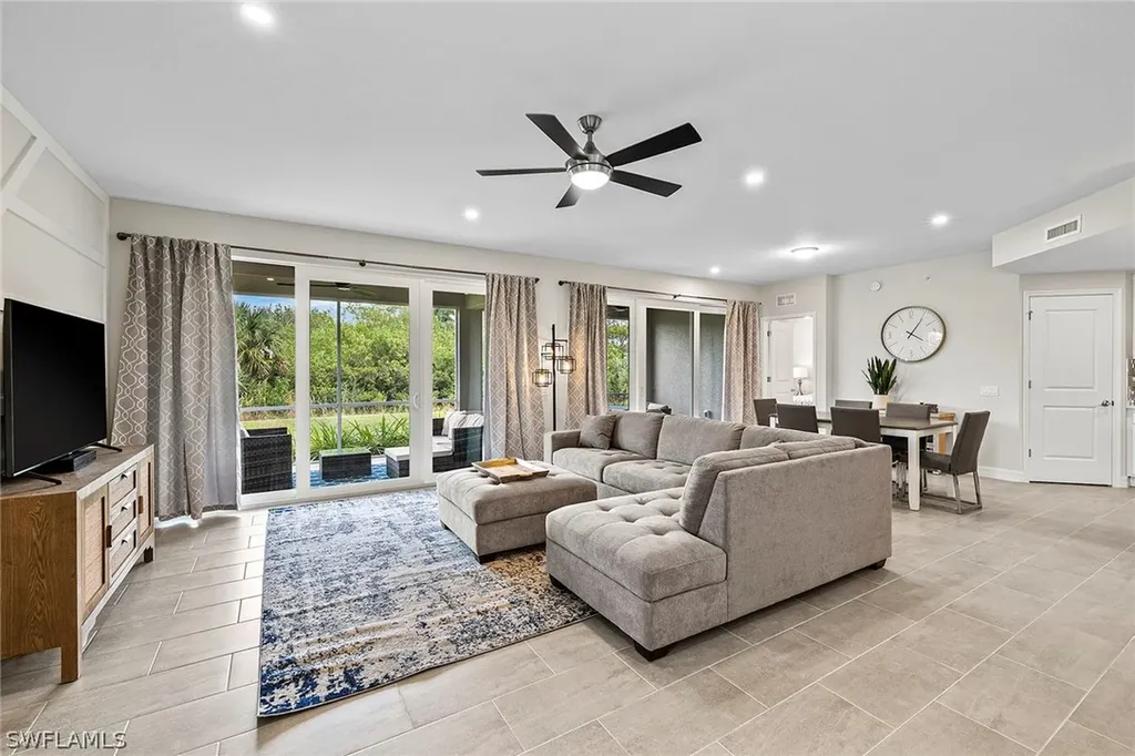 172 Indies Drive E Naples FL 34114