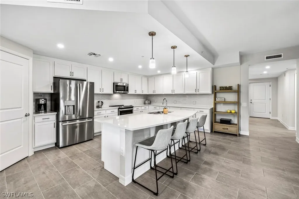 172 Indies Drive E Naples FL 34114