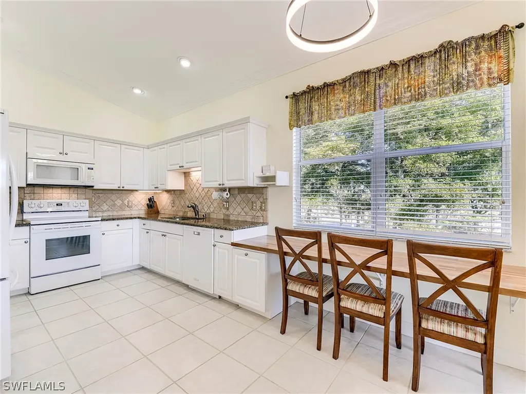 3000 Meandering Way Fort Myers FL 33905