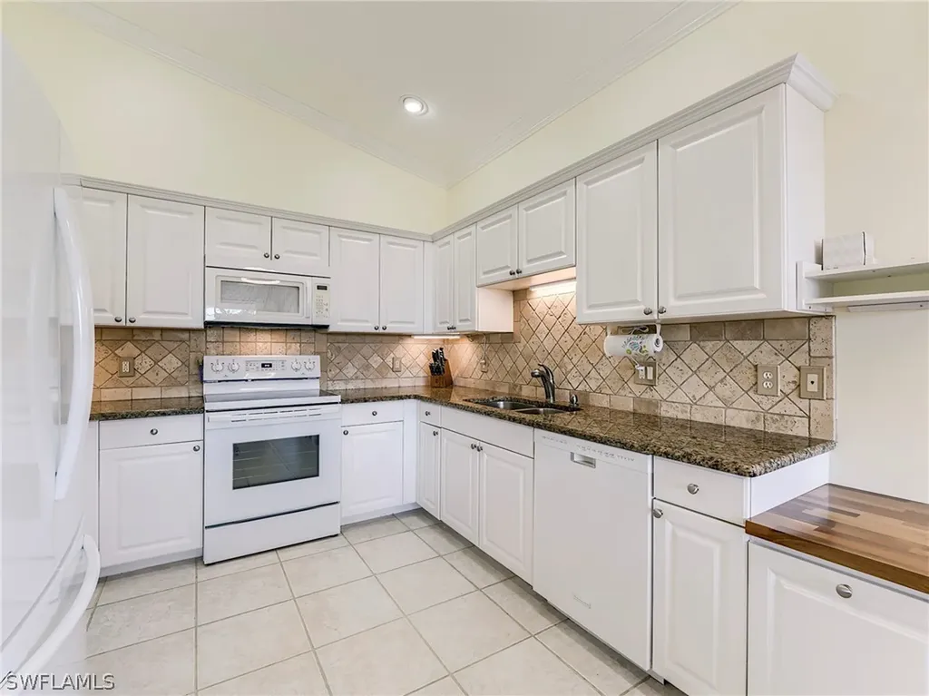 3000 Meandering Way Fort Myers FL 33905