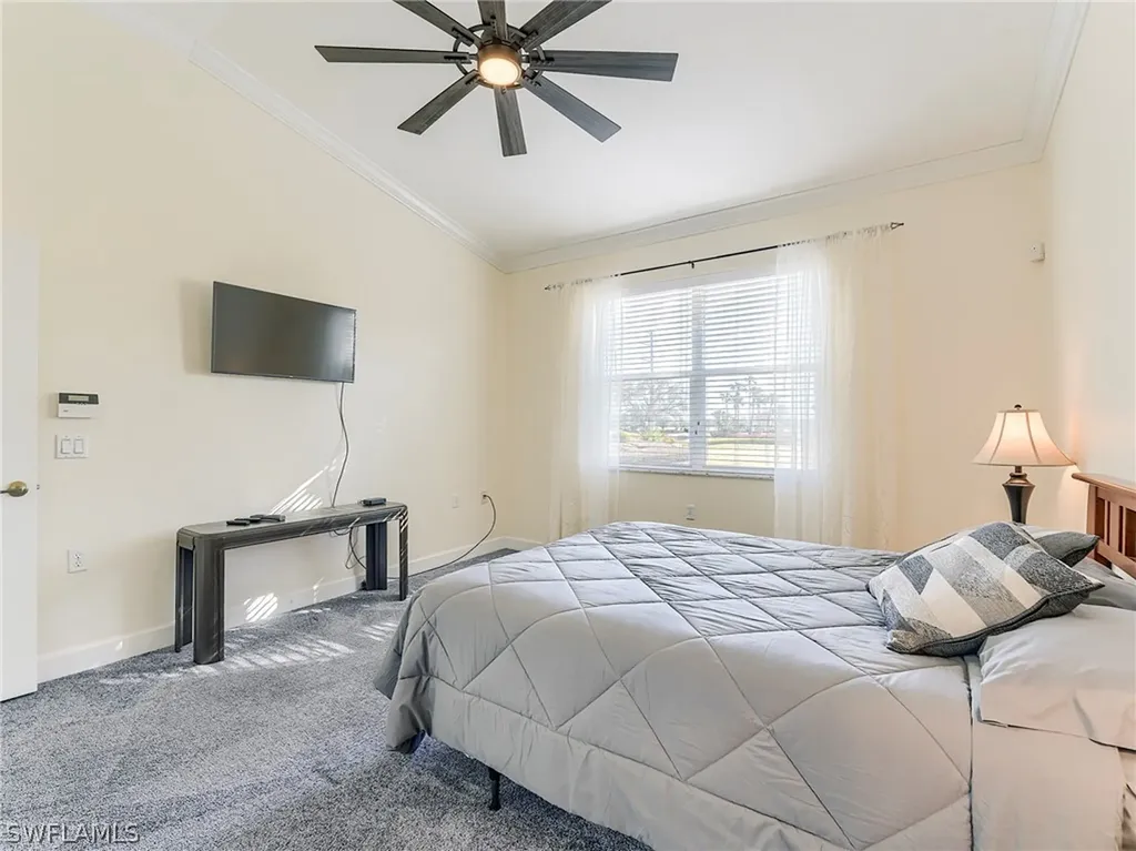 3000 Meandering Way Fort Myers FL 33905