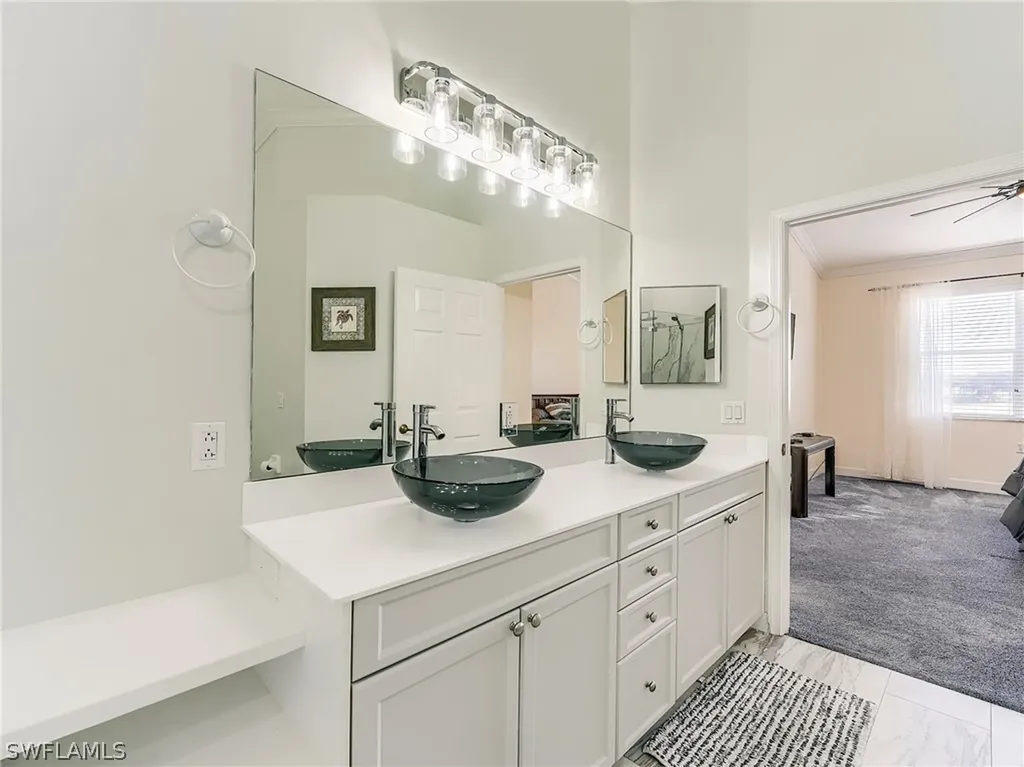 3000 Meandering Way Fort Myers FL 33905