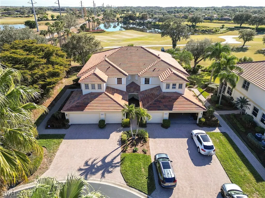 3000 Meandering Way Fort Myers FL 33905