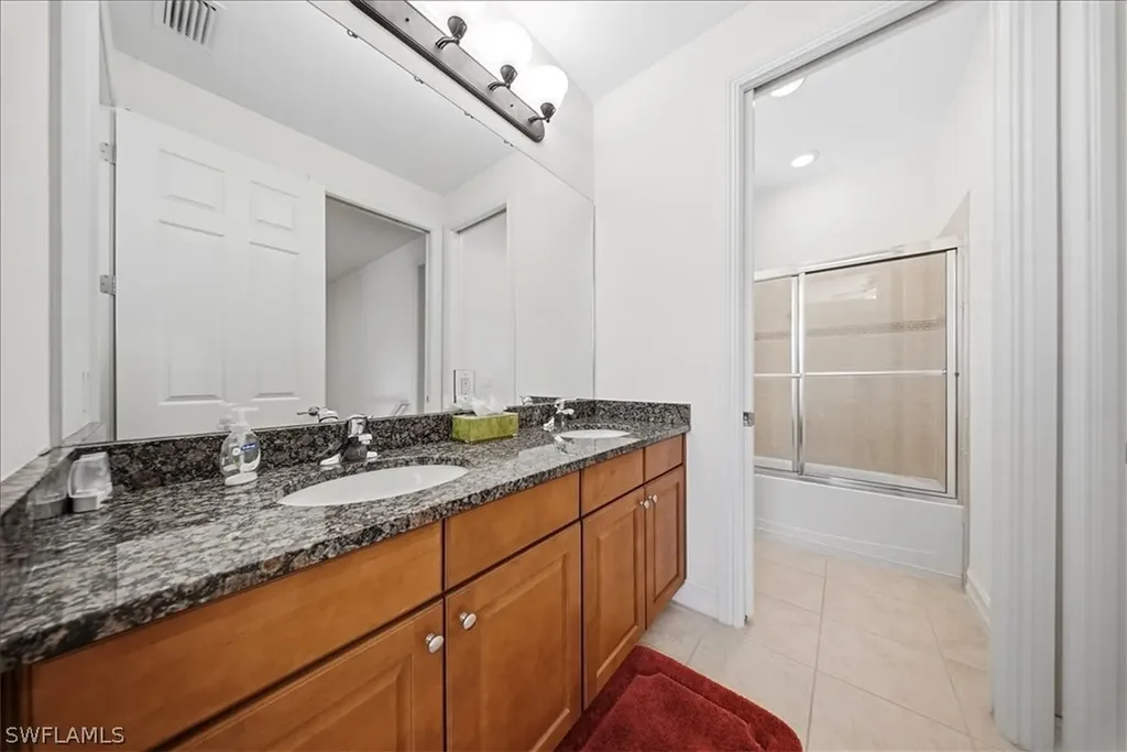 9153 Chula Vista Street Naples FL 34113