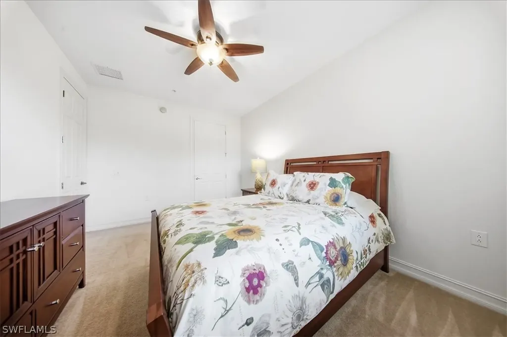 9153 Chula Vista Street Naples FL 34113