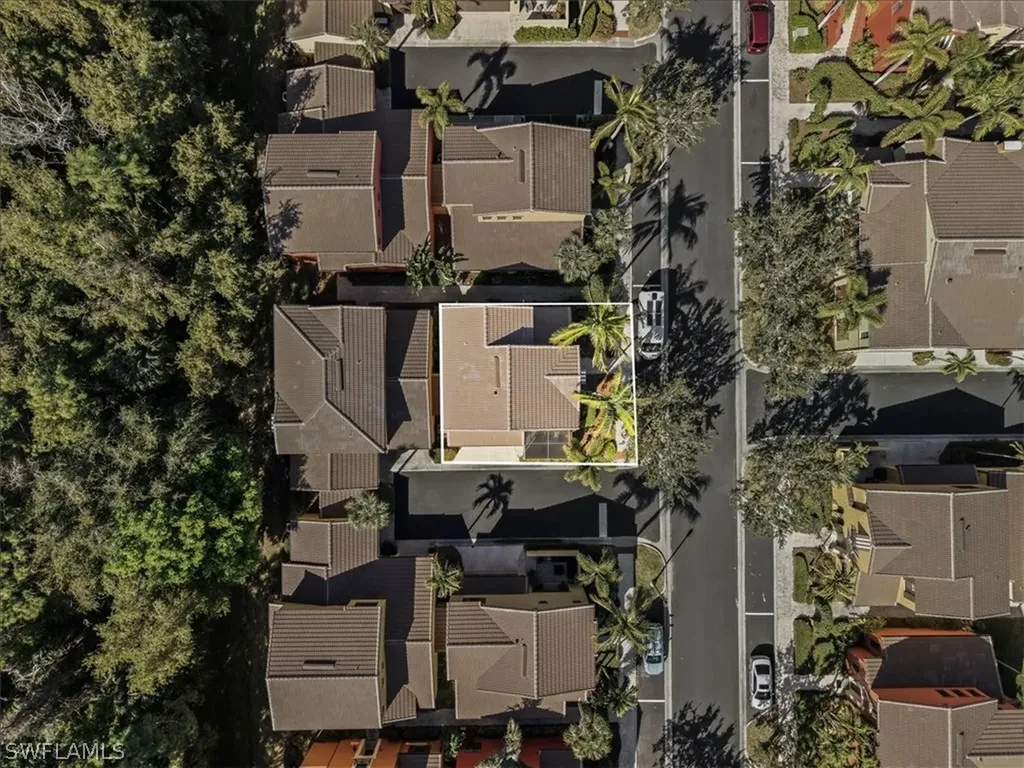 9153 Chula Vista Street Naples FL 34113