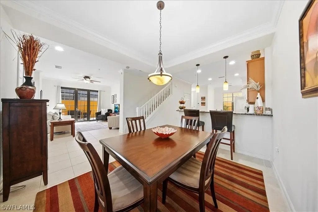 9153 Chula Vista Street Naples FL 34113