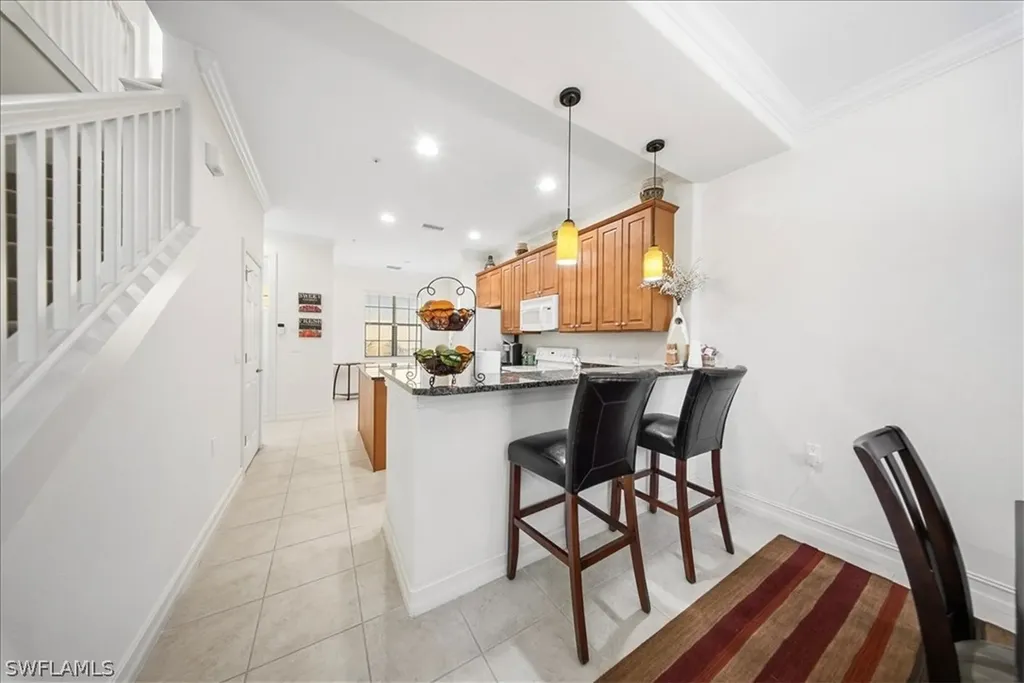 9153 Chula Vista Street Naples FL 34113