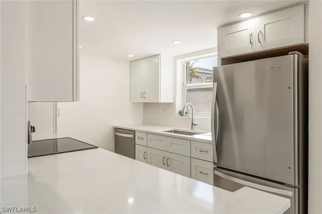 900 8th Avenue S Naples FL 34102