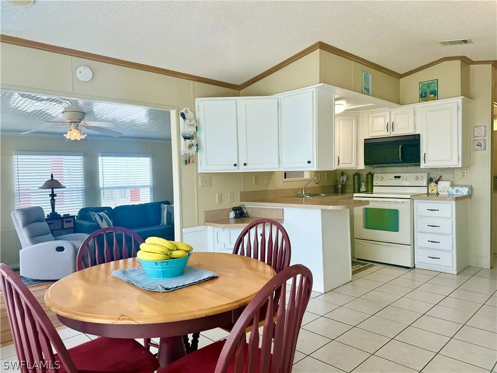 73 Vanda Sanctuary Naples FL 34114