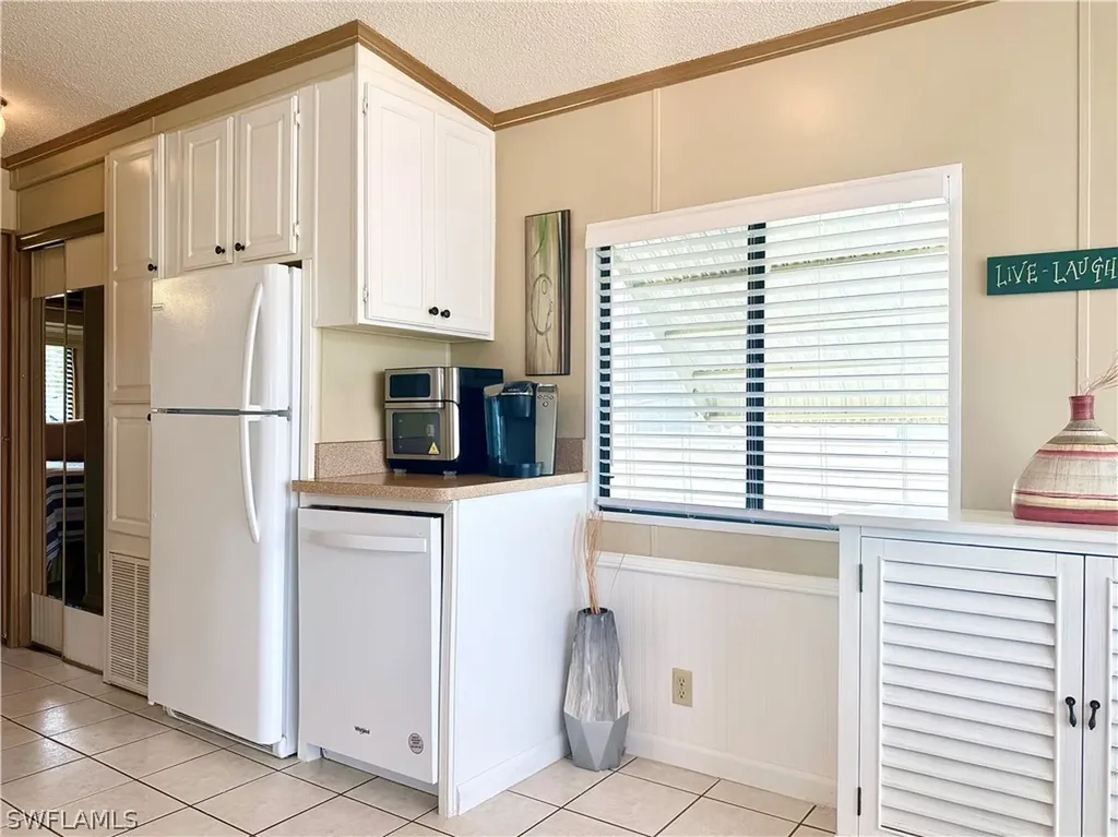 73 Vanda Sanctuary Naples FL 34114