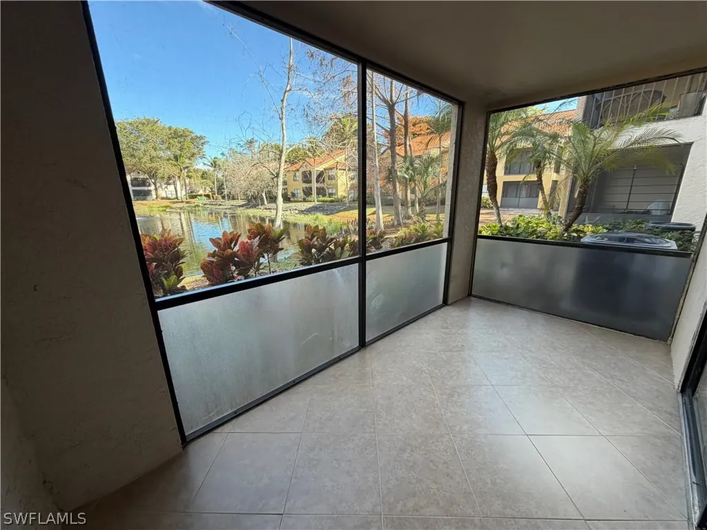 2058 Arbour Walk Circle Naples FL 34109