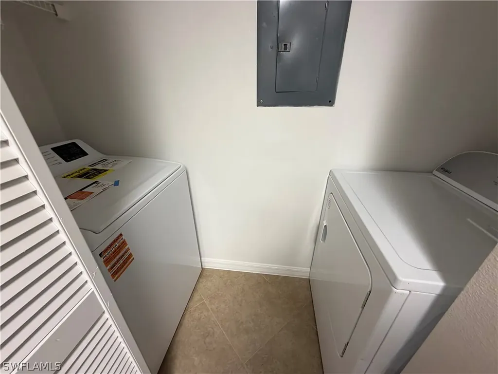 2058 Arbour Walk Circle Naples FL 34109
