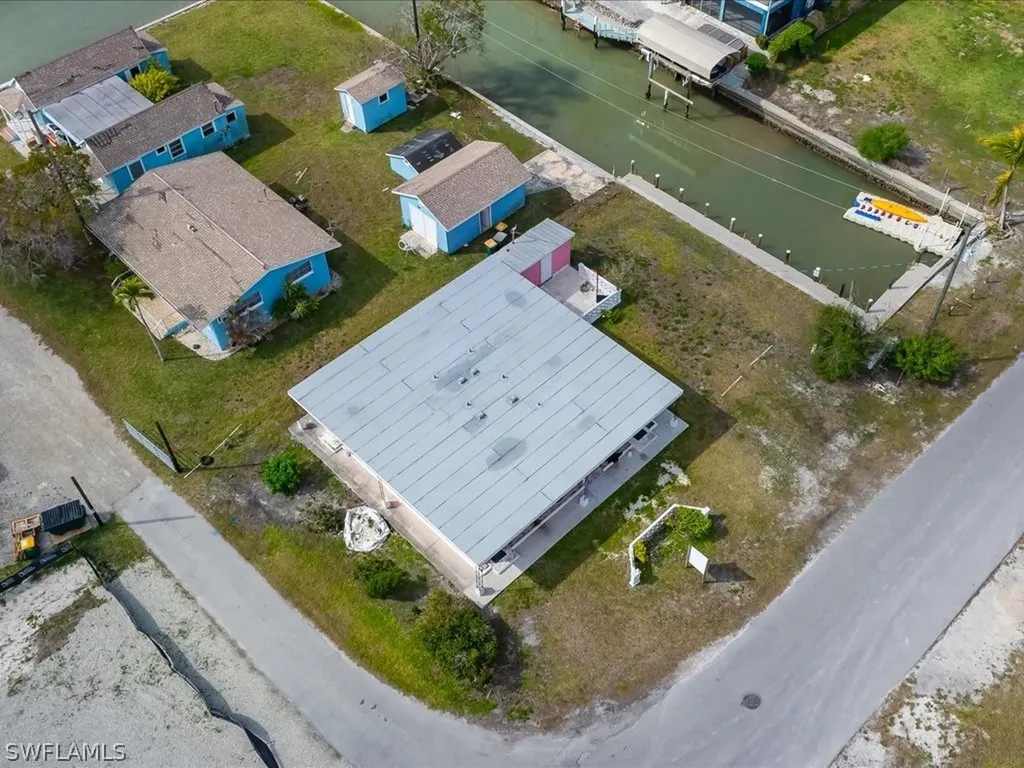 107 East Avenue Goodland FL 34140