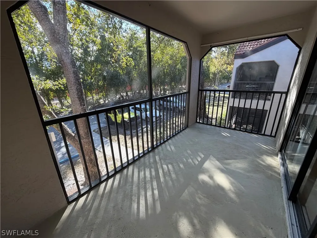 2214 Arbour Walk Circle Naples FL 34109