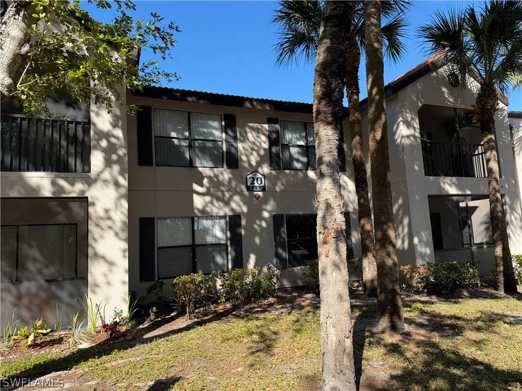 2214 Arbour Walk Circle Naples FL 34109