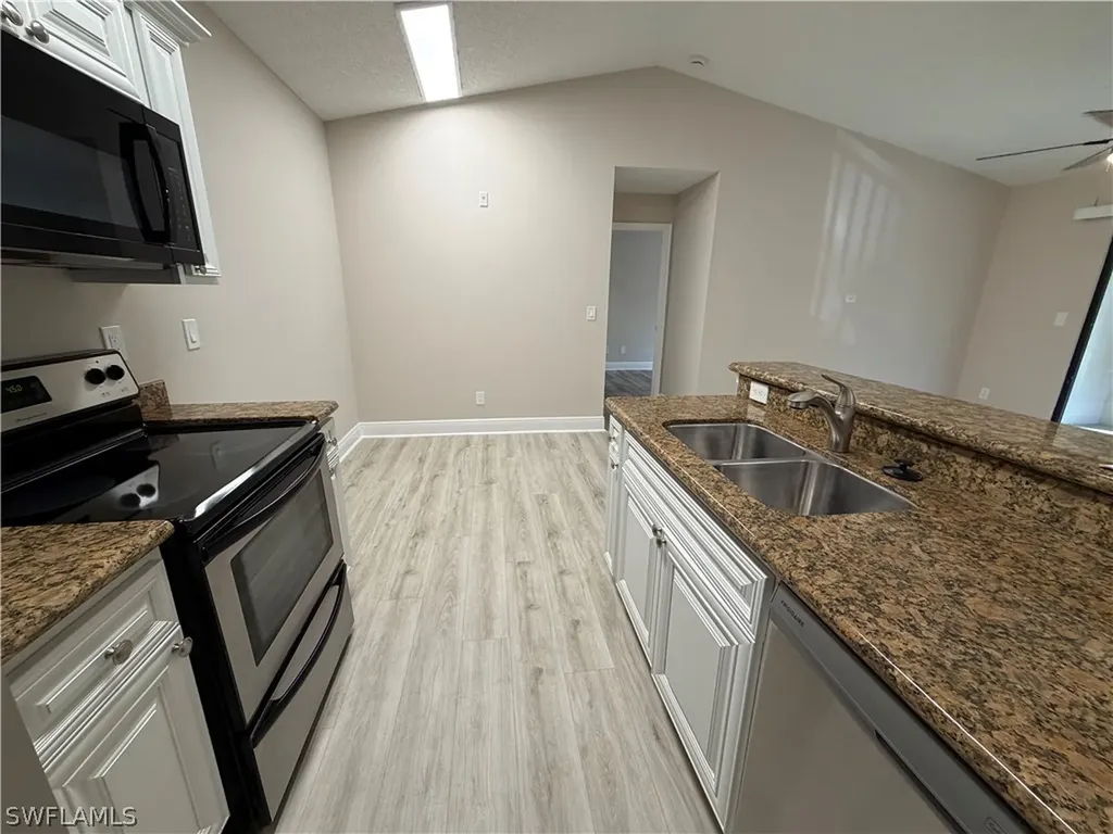 2214 Arbour Walk Circle Naples FL 34109